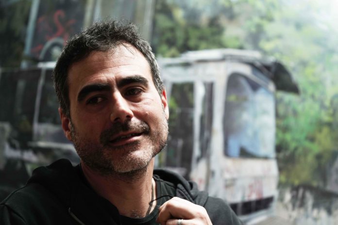 Manuel Castillero: «Mi obra es una crítica a unos pilares que se están desintegrando»