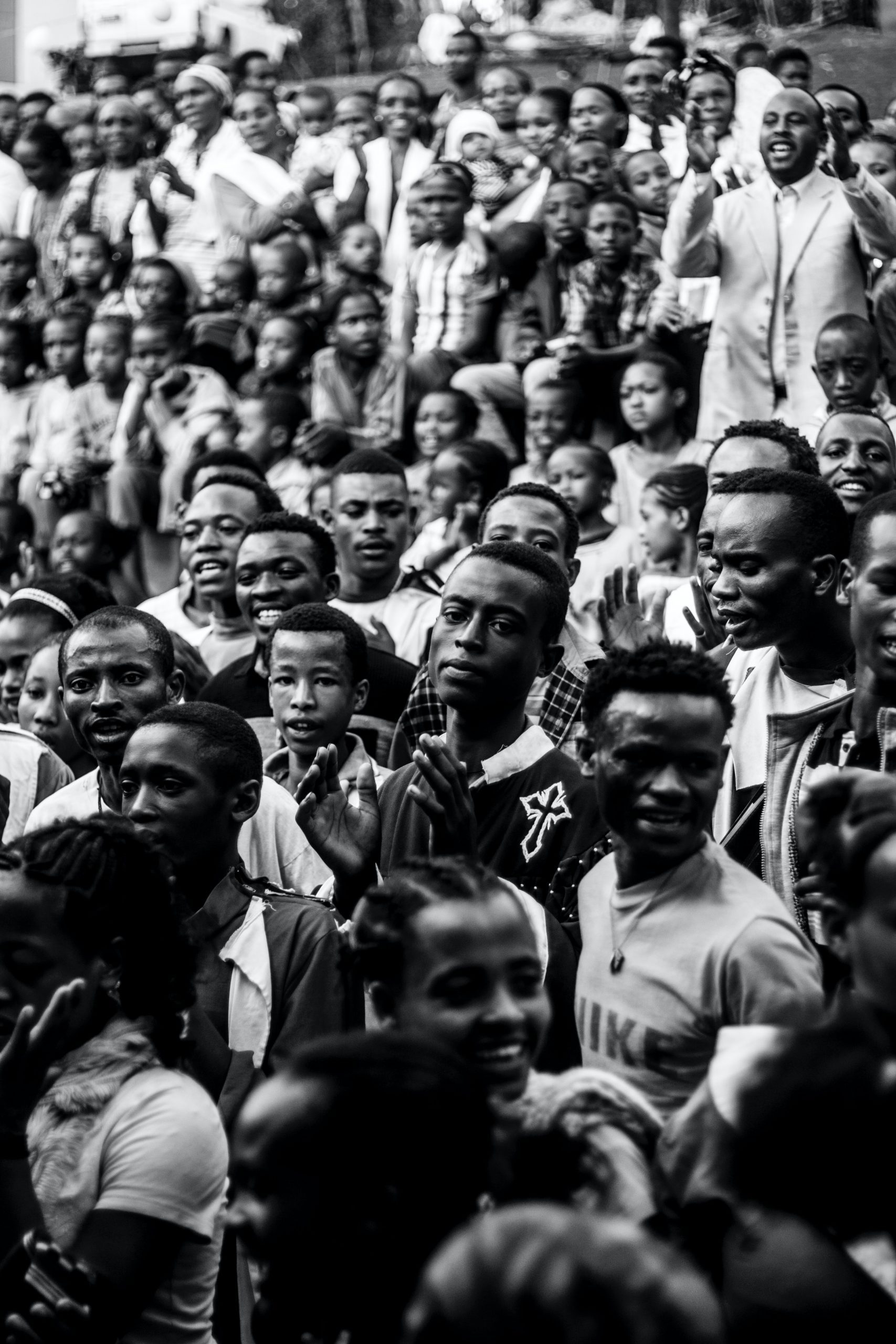 Jóvenes en una jornada de bienvenida en un colegio de Nigeria