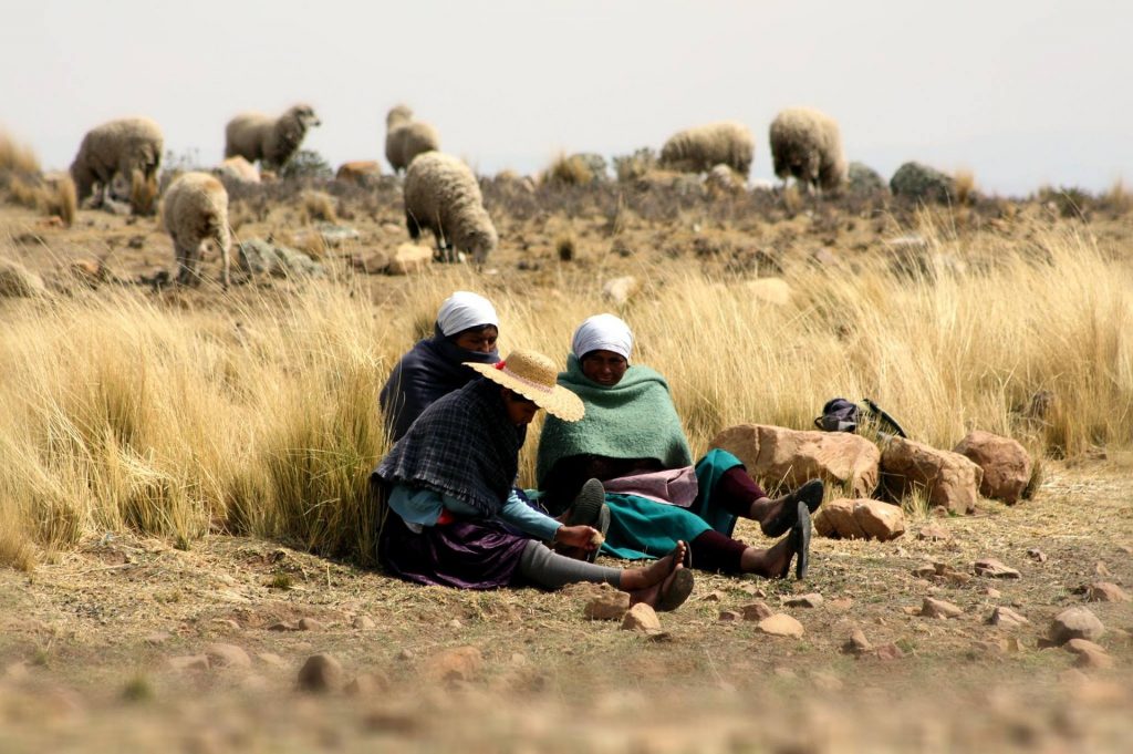 Mujeres descansando en Cochabamba, Bolivia